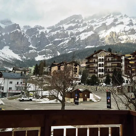 Proche Des Bains Et Du *